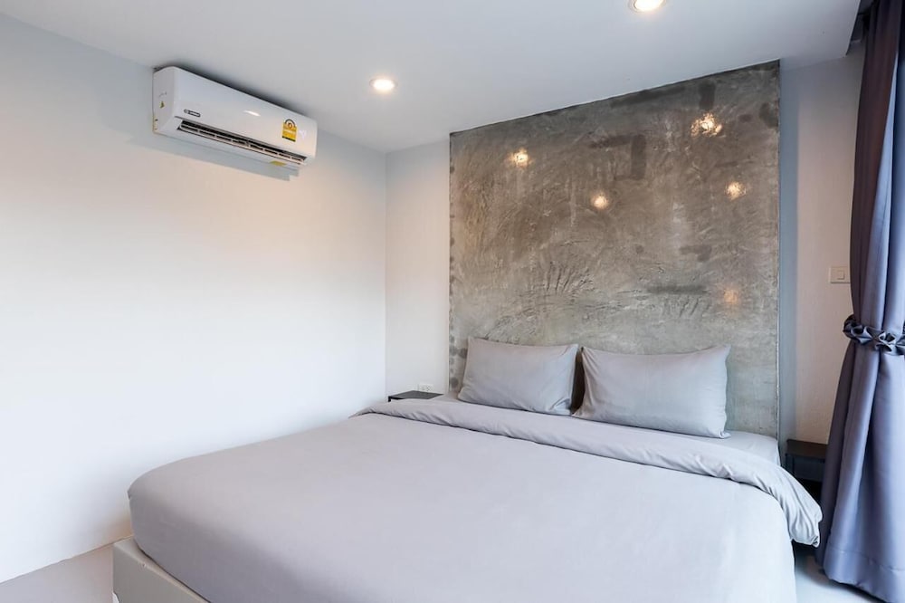 Фото Minimal House Patong - Adults Only