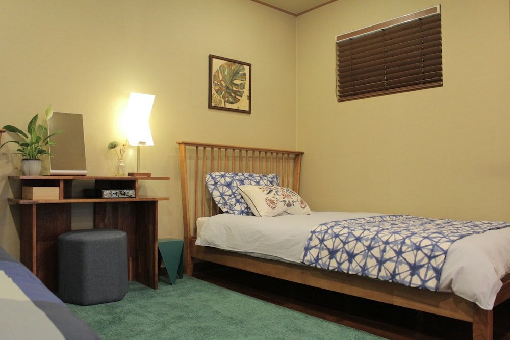 Фото Slow Tree House Hongdae - Caters to Women