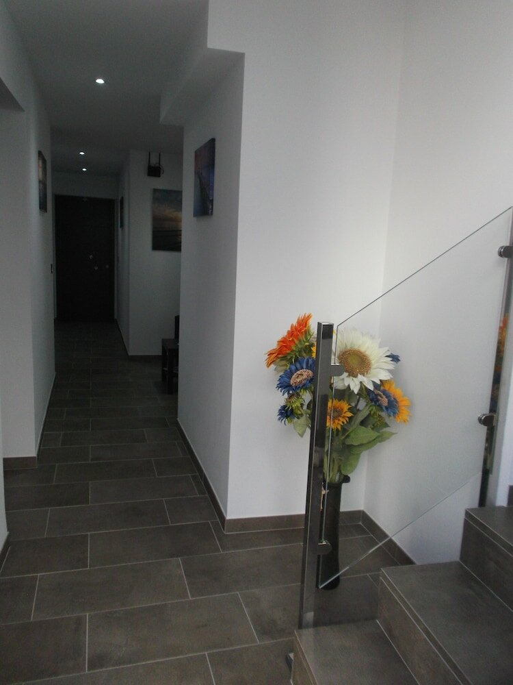 Фото Hostal Maria Jose