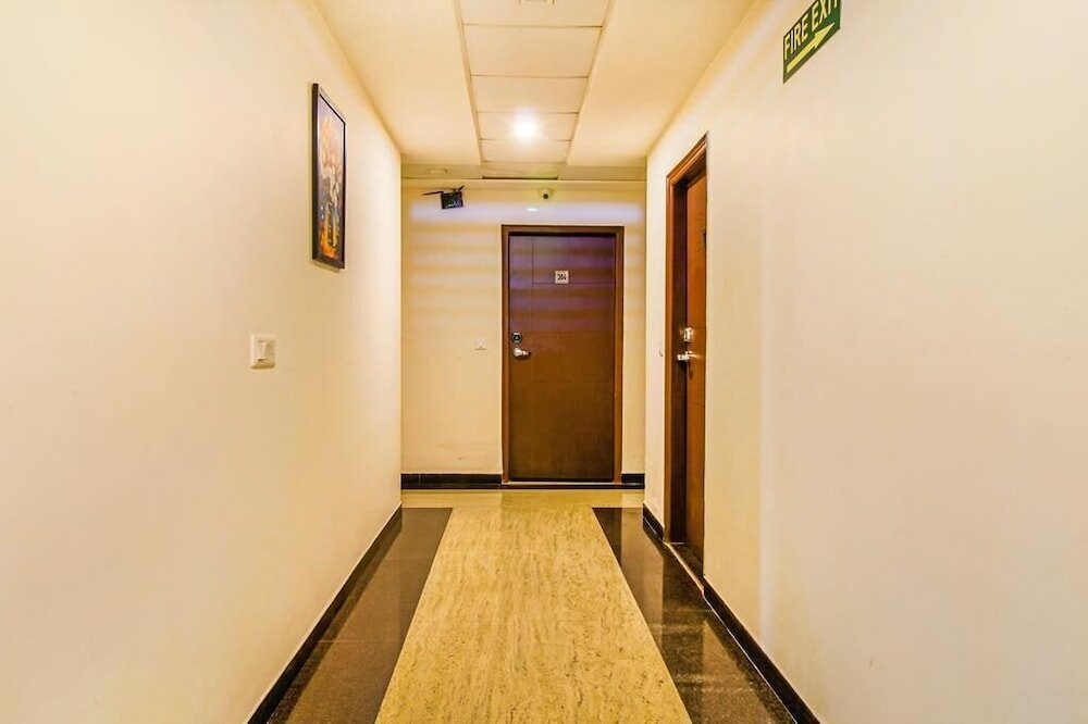 Фото Hotel Wti Airport