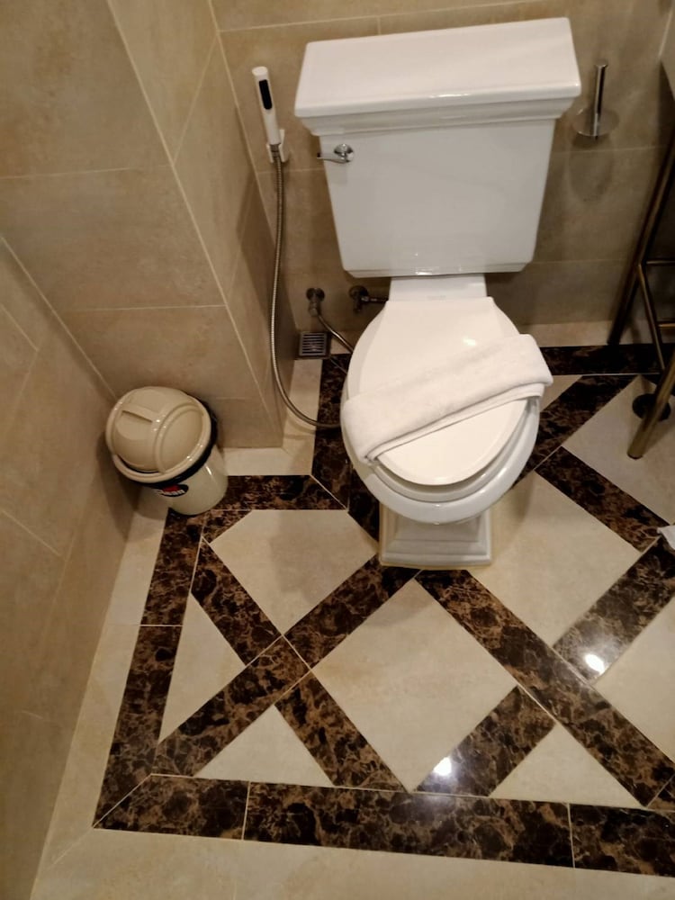 Фото Espana Condo by Som