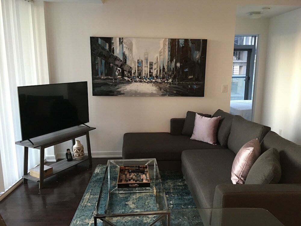 Фото To Stays - York and Lakeshore