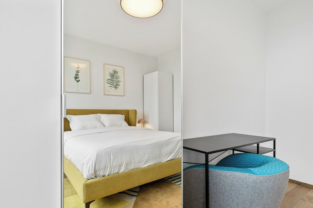 Фото Stylish Luxurious Apt w Pool & Gym Id214