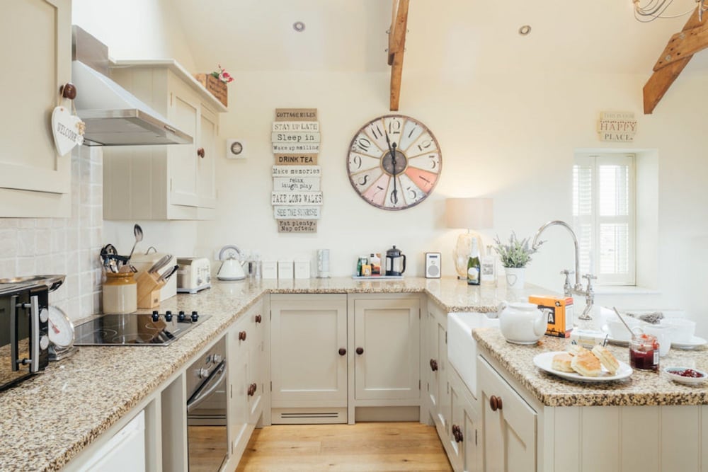 Фото Lower Trowan Cottage