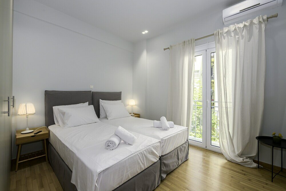 Фото Lush 2bed apt. at the Acropolis
