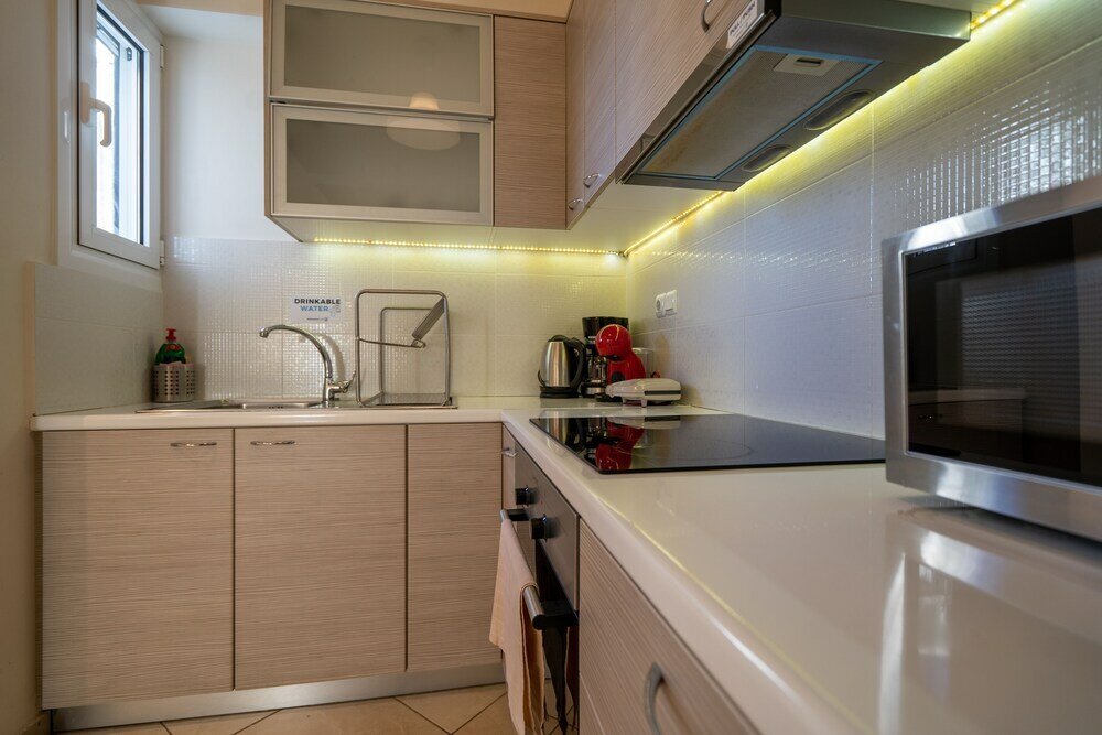 Фото Fotomara sunny and colourful apartment