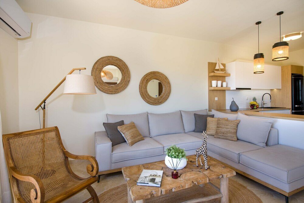 Фото EcoHome Villa