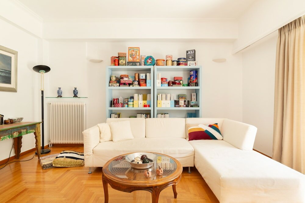 Фото Vibrant in Pangrati by Athenian Homes