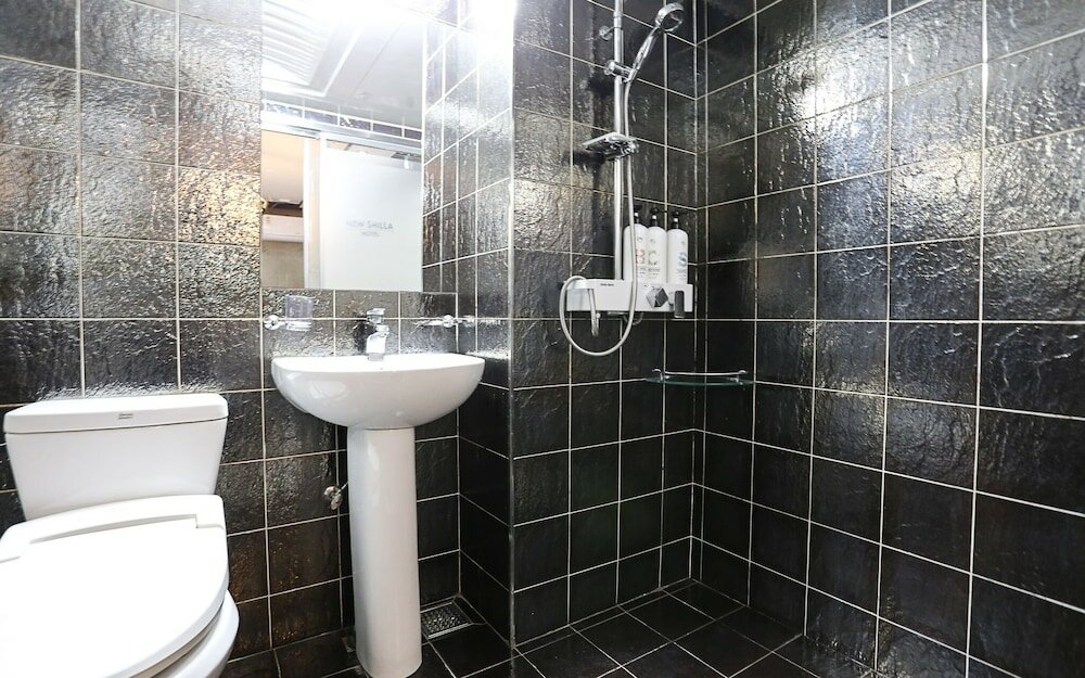 Фото Yeongdeungpo New Silla