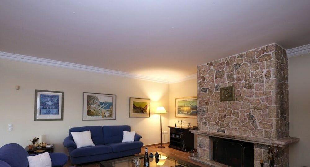 Фото Sublime Luxurious homm Villa in Paiania