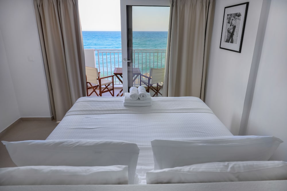 Фото Sea Breeze Hotel