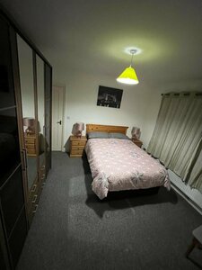 Гостиница Remarkable 3-bed House in Westcliff-on-sea