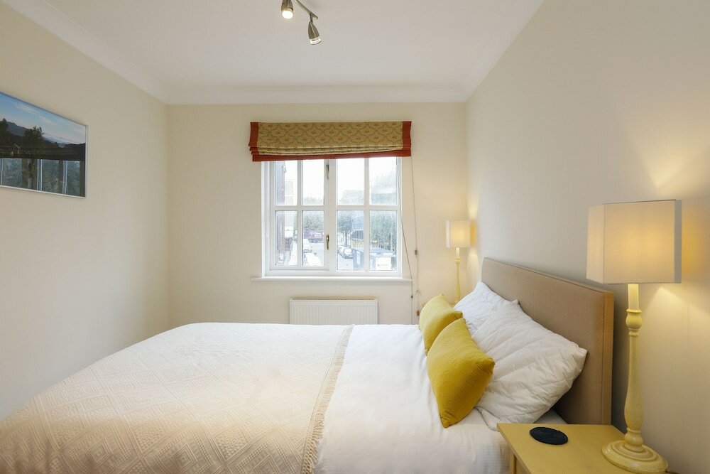 Фото Altido Calm 2br Apt w Parking & Patio, near London Eye