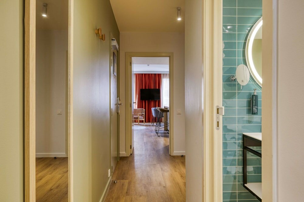 Фото Hilton Garden Inn Brussels City Centre