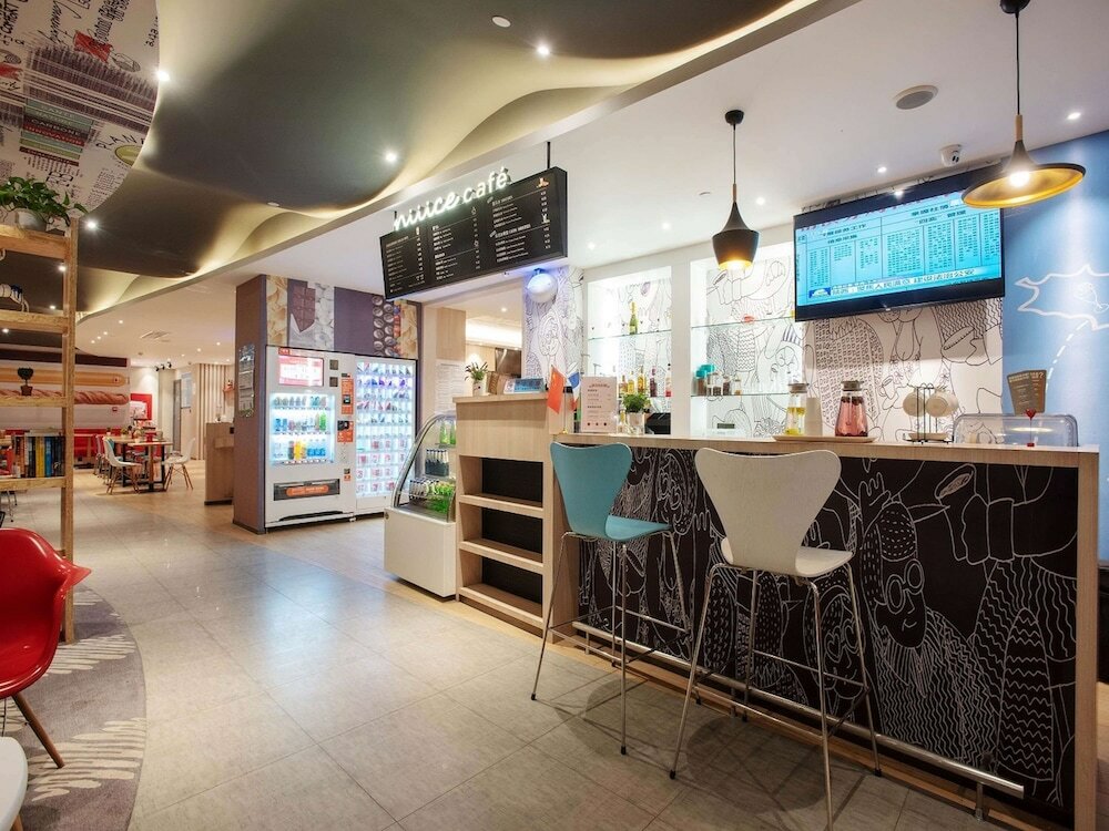 Фото Ibis Lanzhou Peili Square