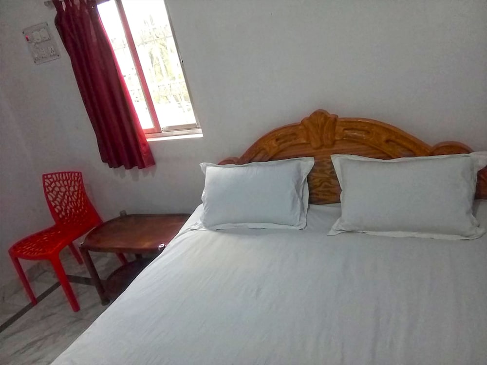 Фото Spot On 44288 Maharaja Palace