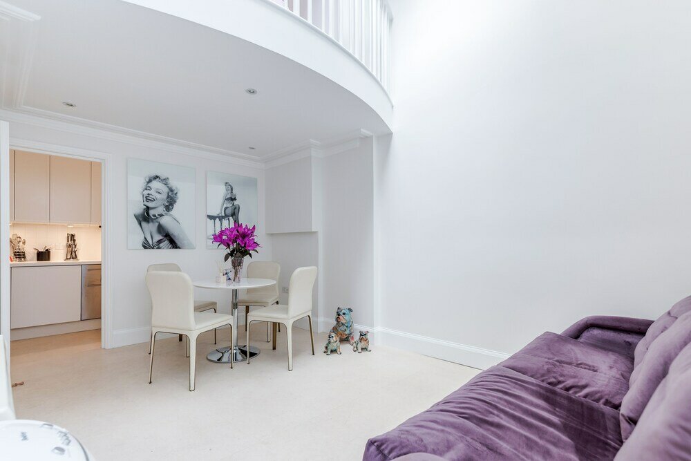 Фото Distinctive apartment for 3 with mezz