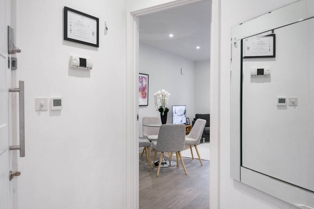 Фото Urban Chic - Rathbone