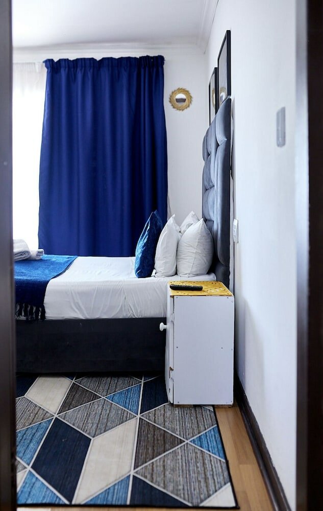 Фото Airport Royal Guest House