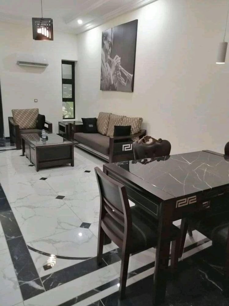 Фото 36696713827