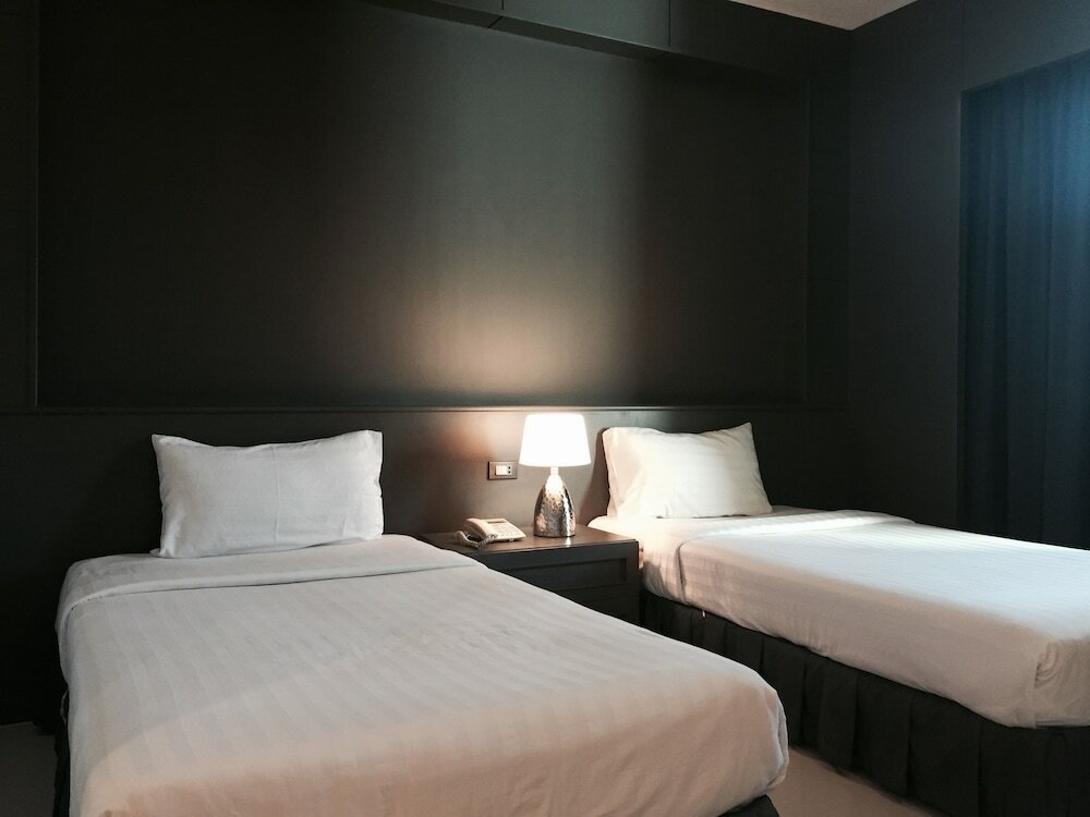 Фото Hatyai Holiday Hotel