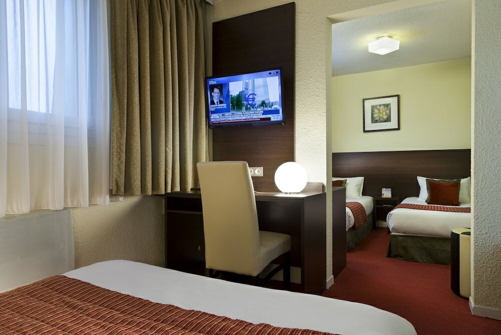 Фото The Originals City, Hôtel Paris Sud, Orly-Draveil