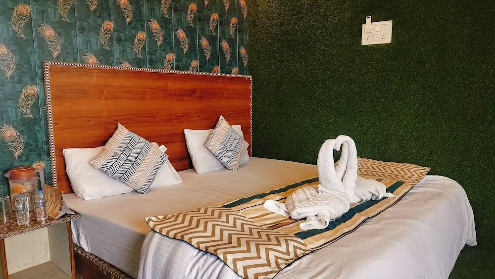 Фото Hotel Nirbana Heights