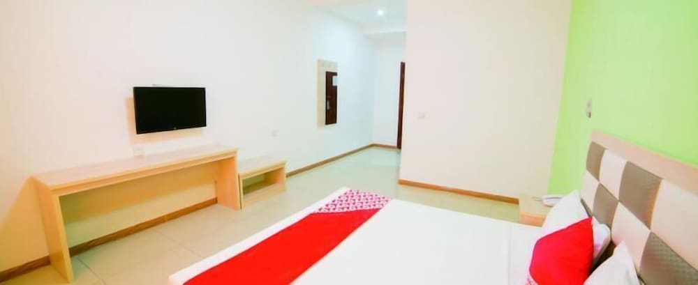 Фото Green Orange Express Inn