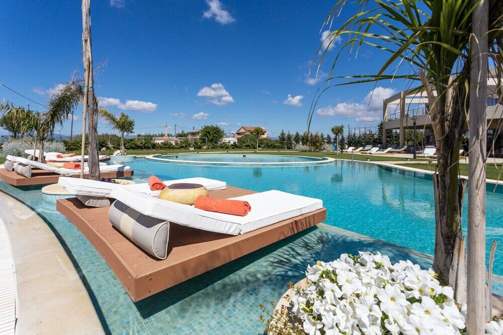 Фото Elysian Luxury Hotel & SPA