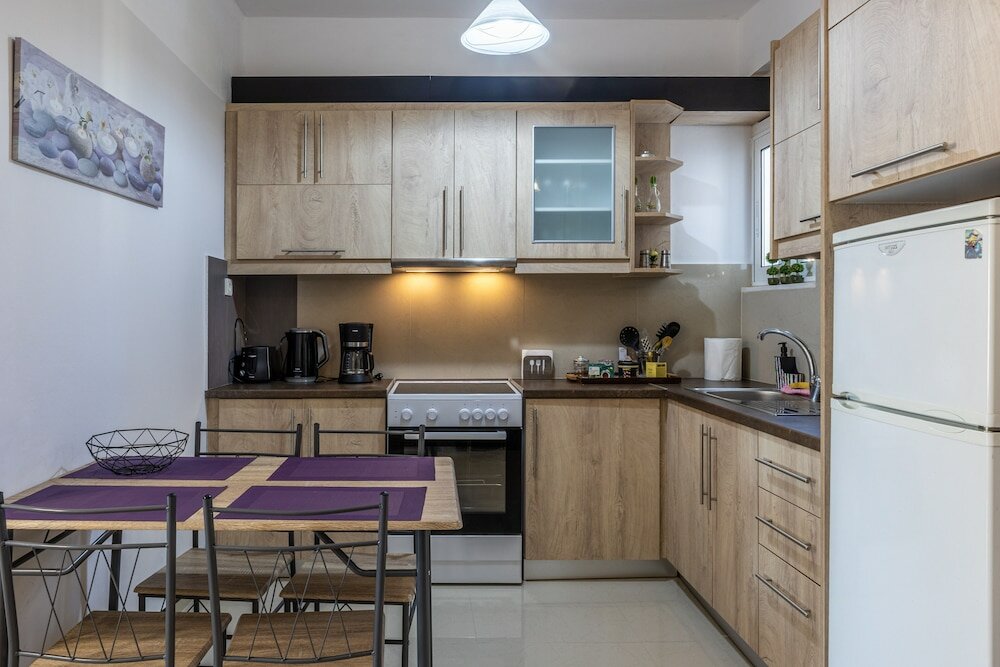 Фото Comfy Central Square Gem with Terrace