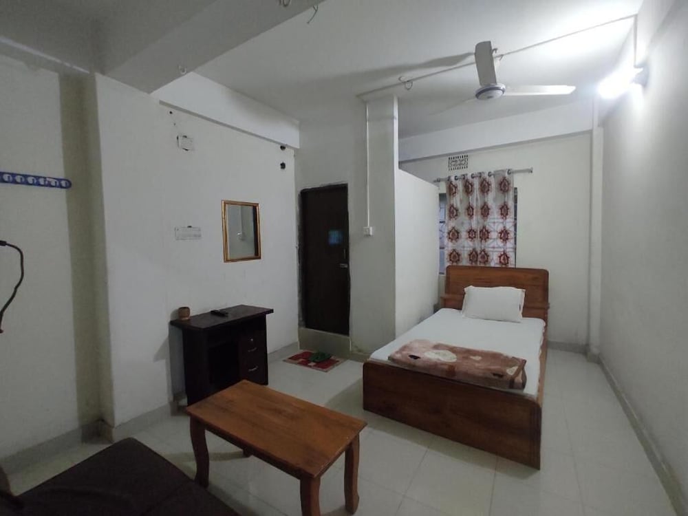 Фото Hotel Labbaik Farmgate