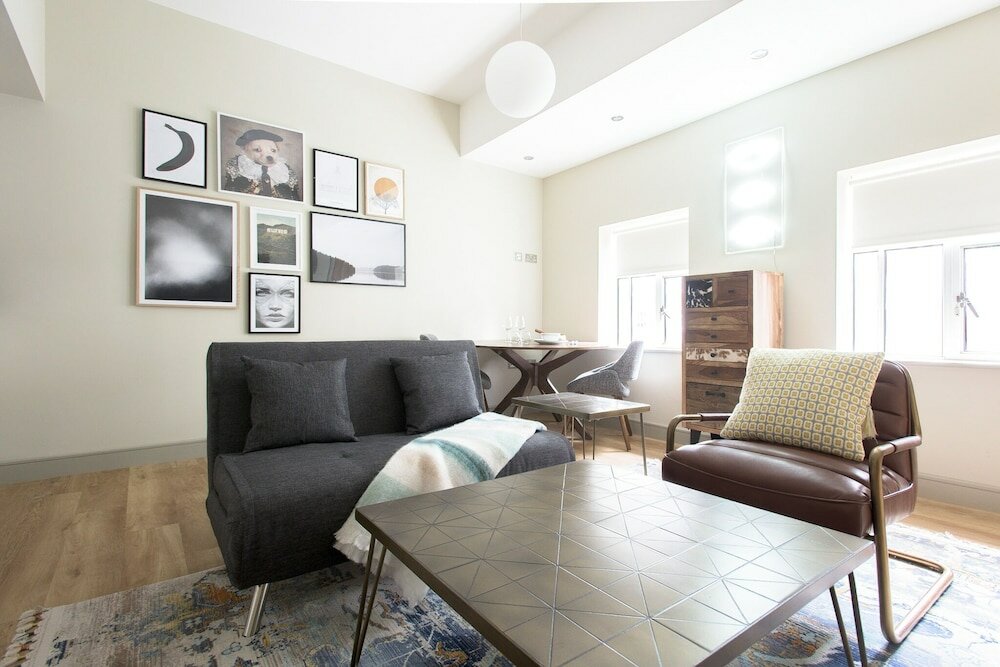 Фото The Soho Loft - Elegant & Modern 1bdr in Soho