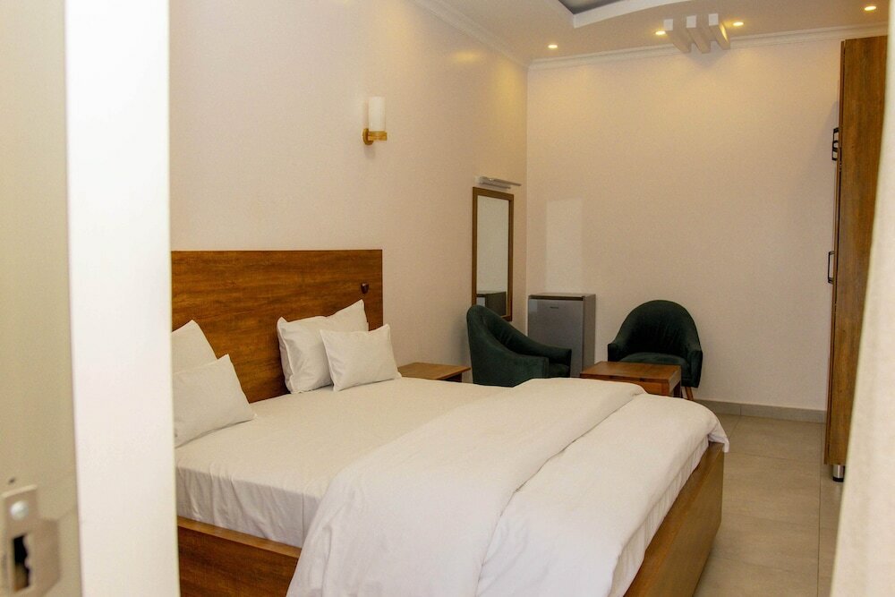 Фото Ally Ngali Motel