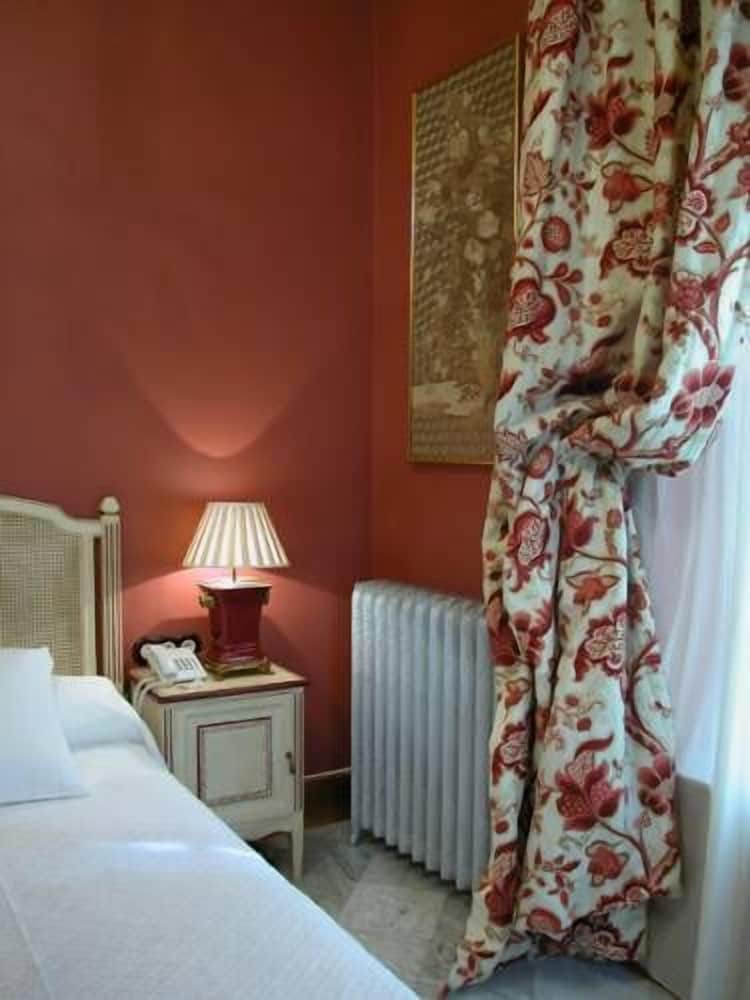 Фото Hotel Casa Palacio Conde de la Corte