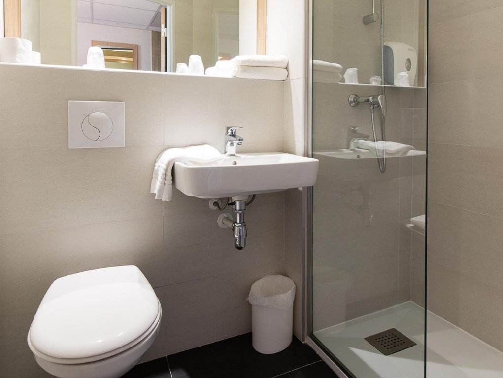 Фото Hôtel Première Classe Chartres Barjouville