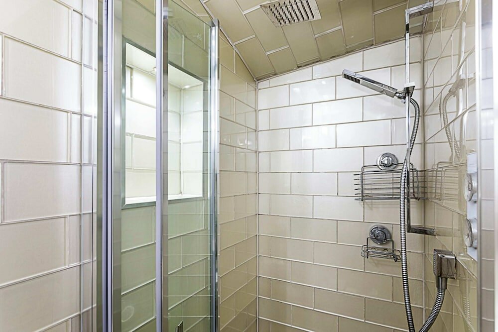 Фото Luxurious Victorian Home