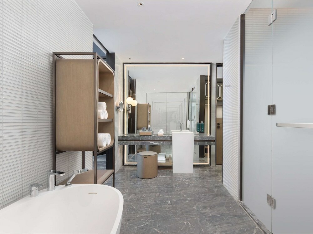 Фото DoubleTree by Hilton Kunming Airport