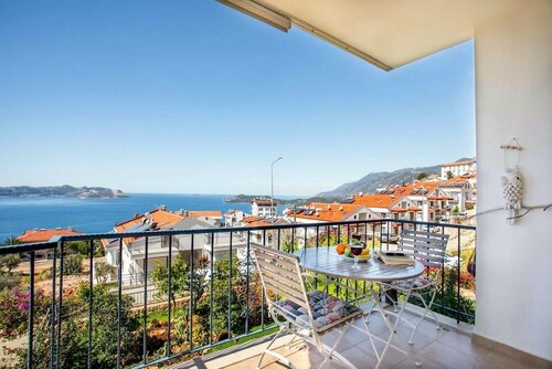 Апартаменты Furnished Cozy Flat With Wide Sea View in Kas в Каше