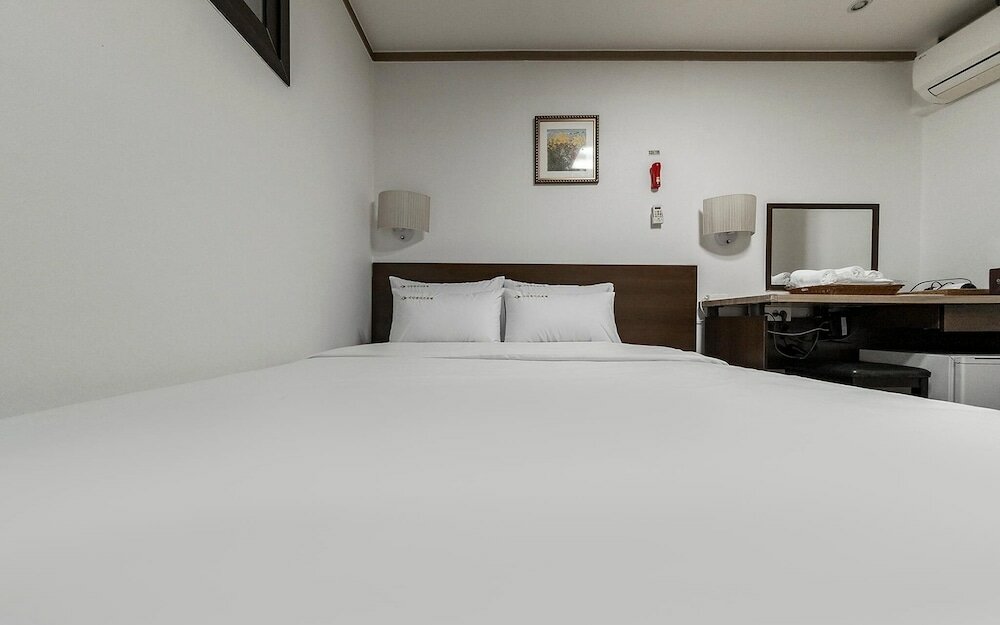 Фото Jongno City Days Inn Hotel