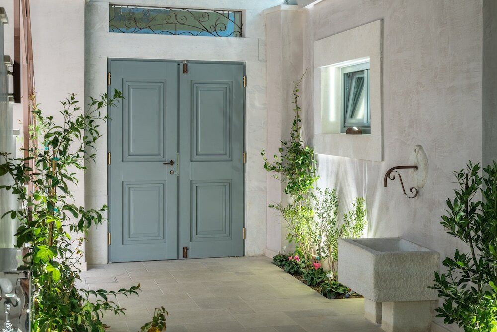 Фото Inotropes Boutique Suites - Adults Only