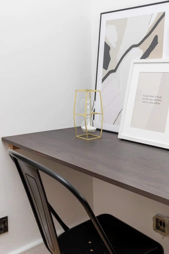 Фото Bright & Stylish 2bd Flat - Brockley