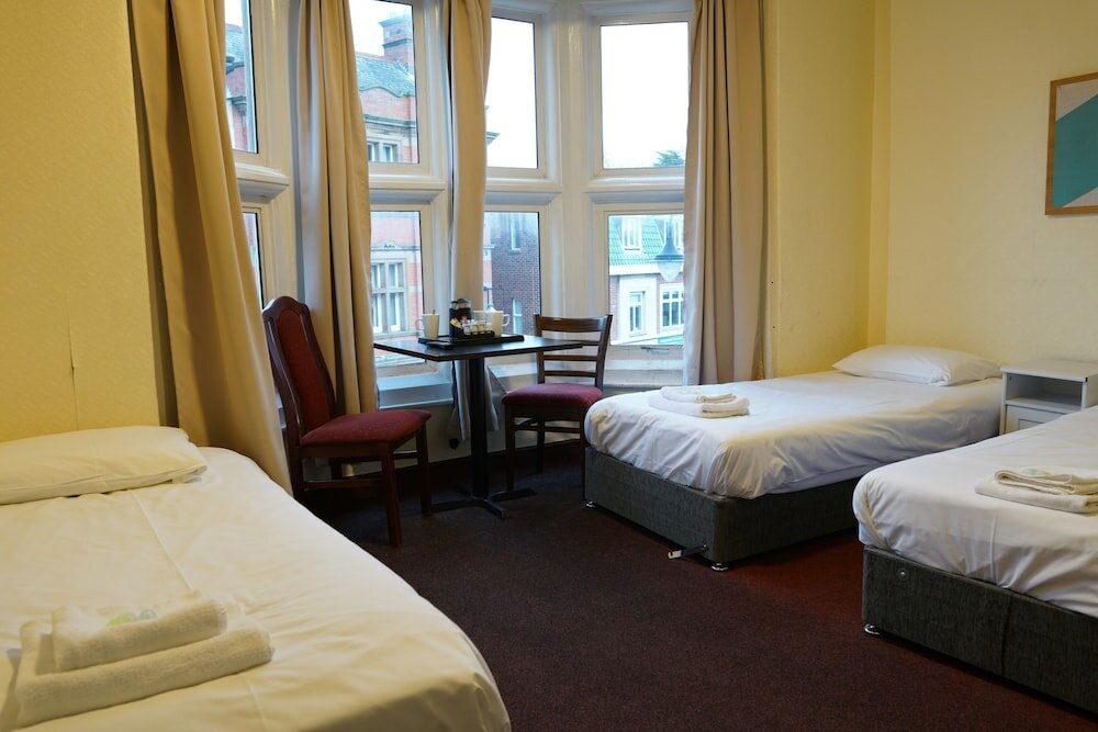 Фото Royal Hotel Kettering