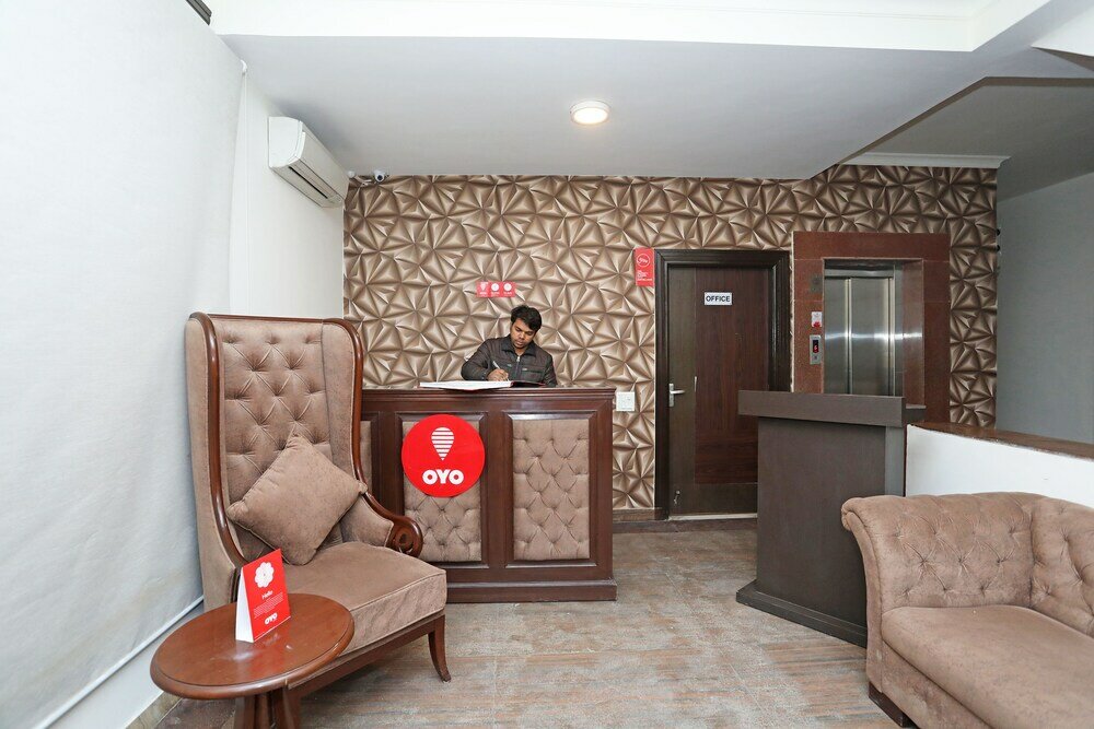 Фото Capital O 11044 The Maaie Inn