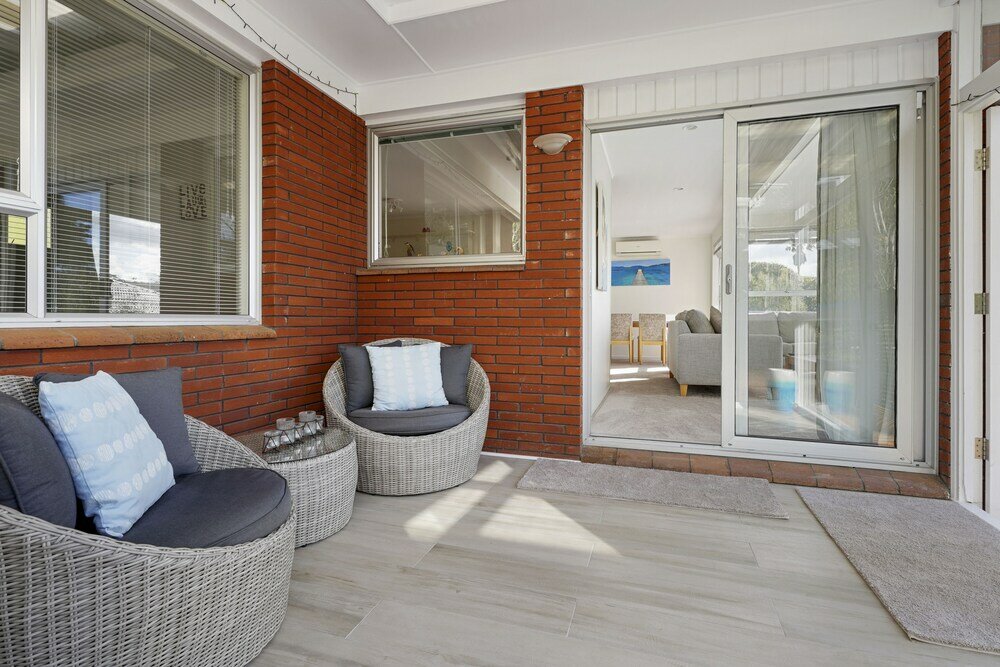 Фото Bright & Sunny Meadowbank - Gardens