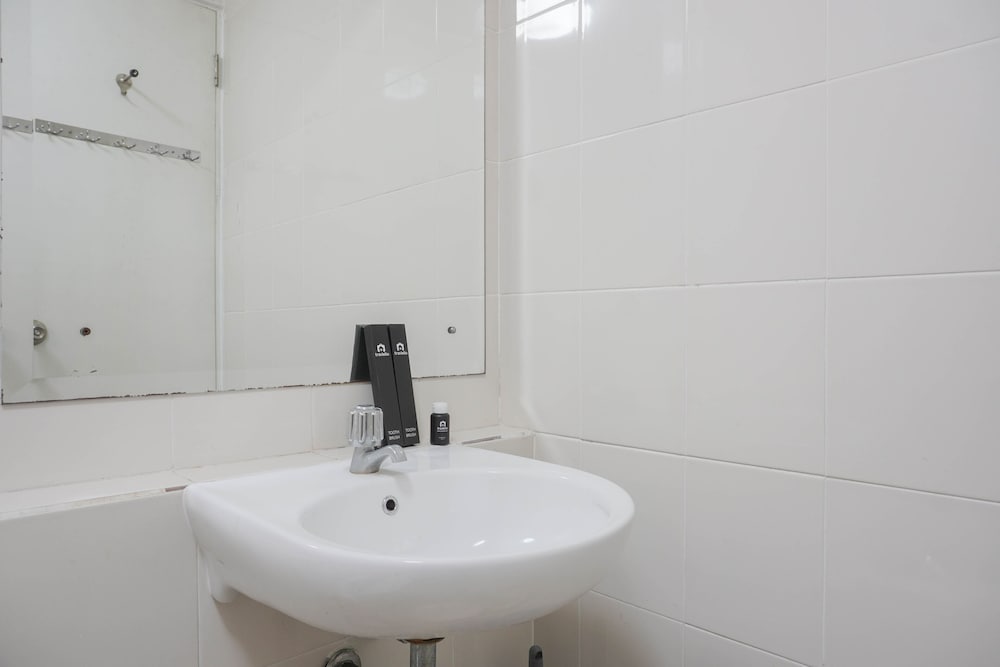 Фото Spacious And Homey 3Br At Seasons City Apartment