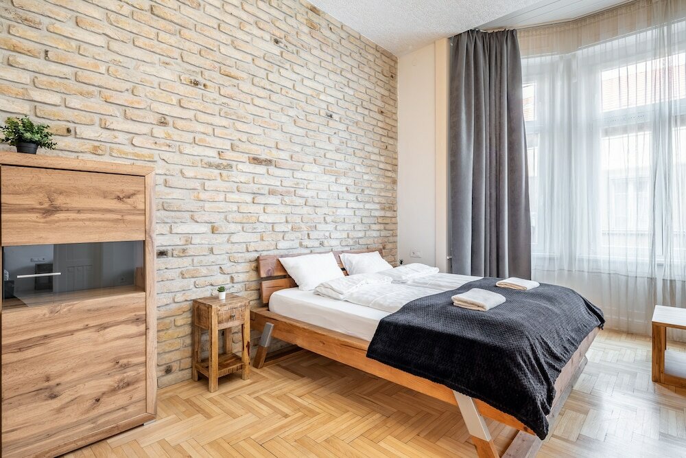 Фото Central Luxury Apartment
