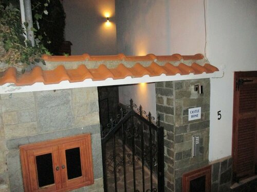 Гостиница Castle Home Apartments в Кавале
