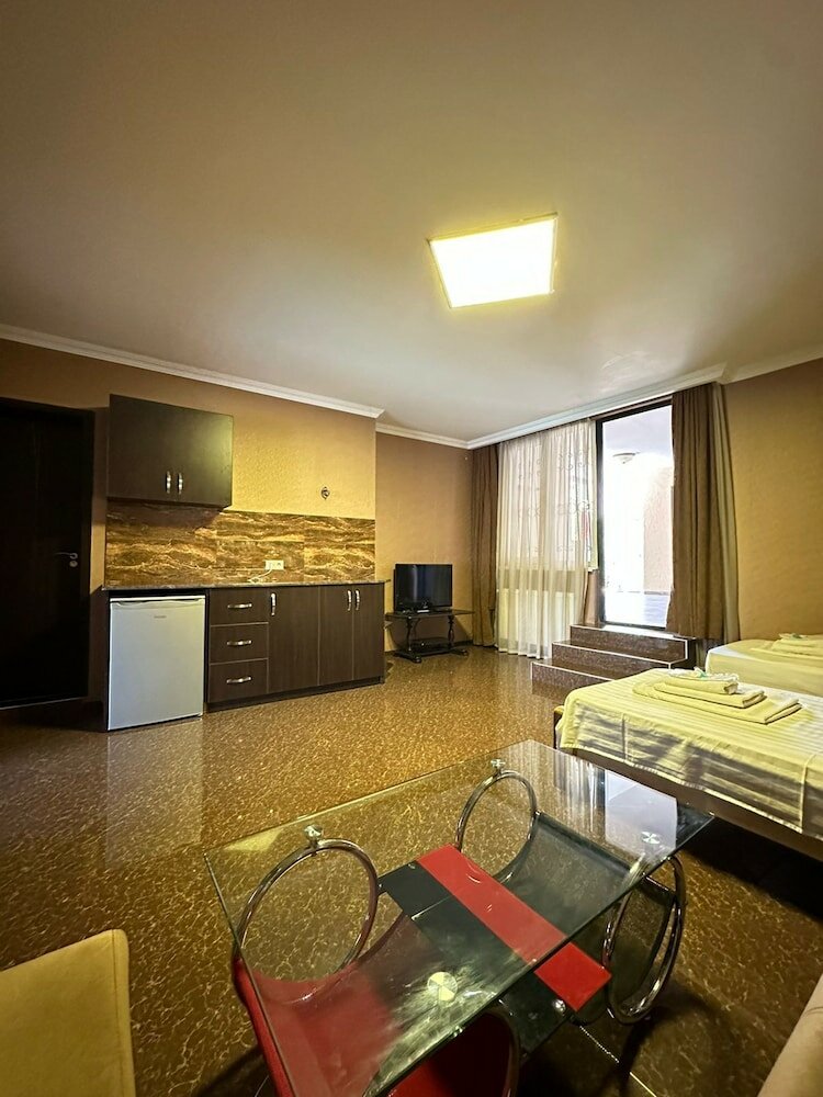 Фото Piano Hotel