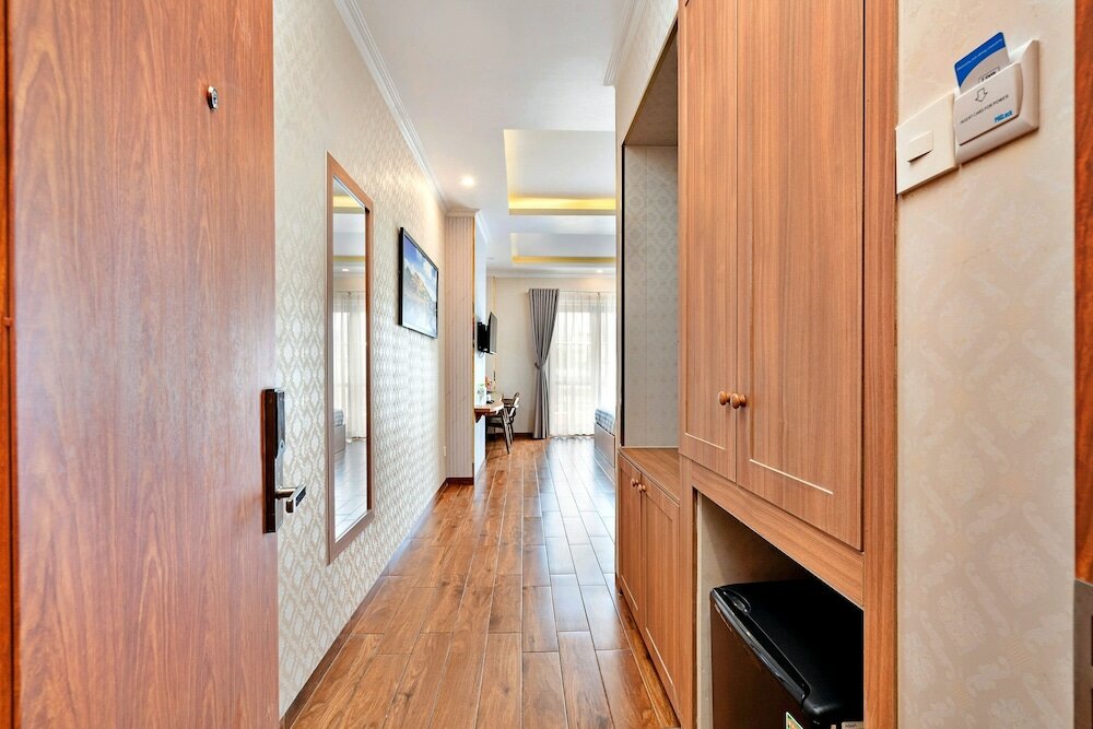 Фото Hanz Luna Hotel