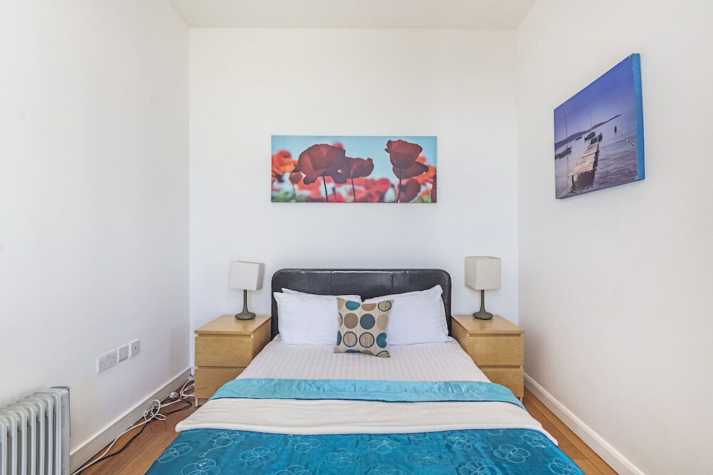 Фото Splendid 3 Bedroom Apartment Kings Cross